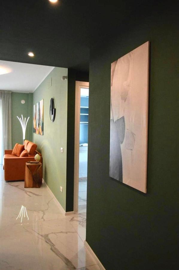 Dizeta Suite And Apartment Σαλέρνο Εξωτερικό φωτογραφία
